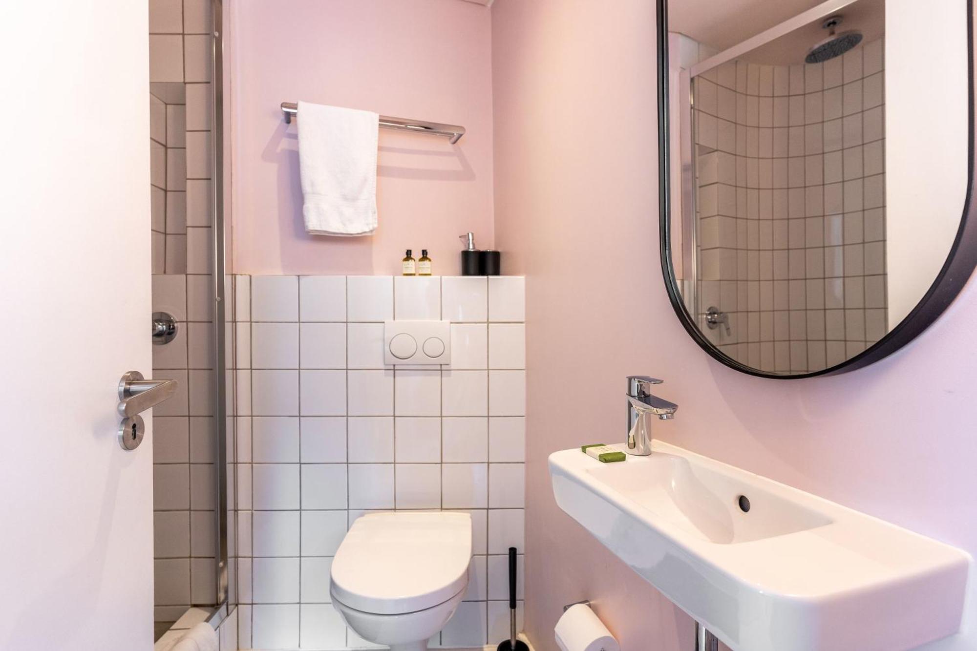 Flamingo 603: Sea Point Aprt With Mountain Views *