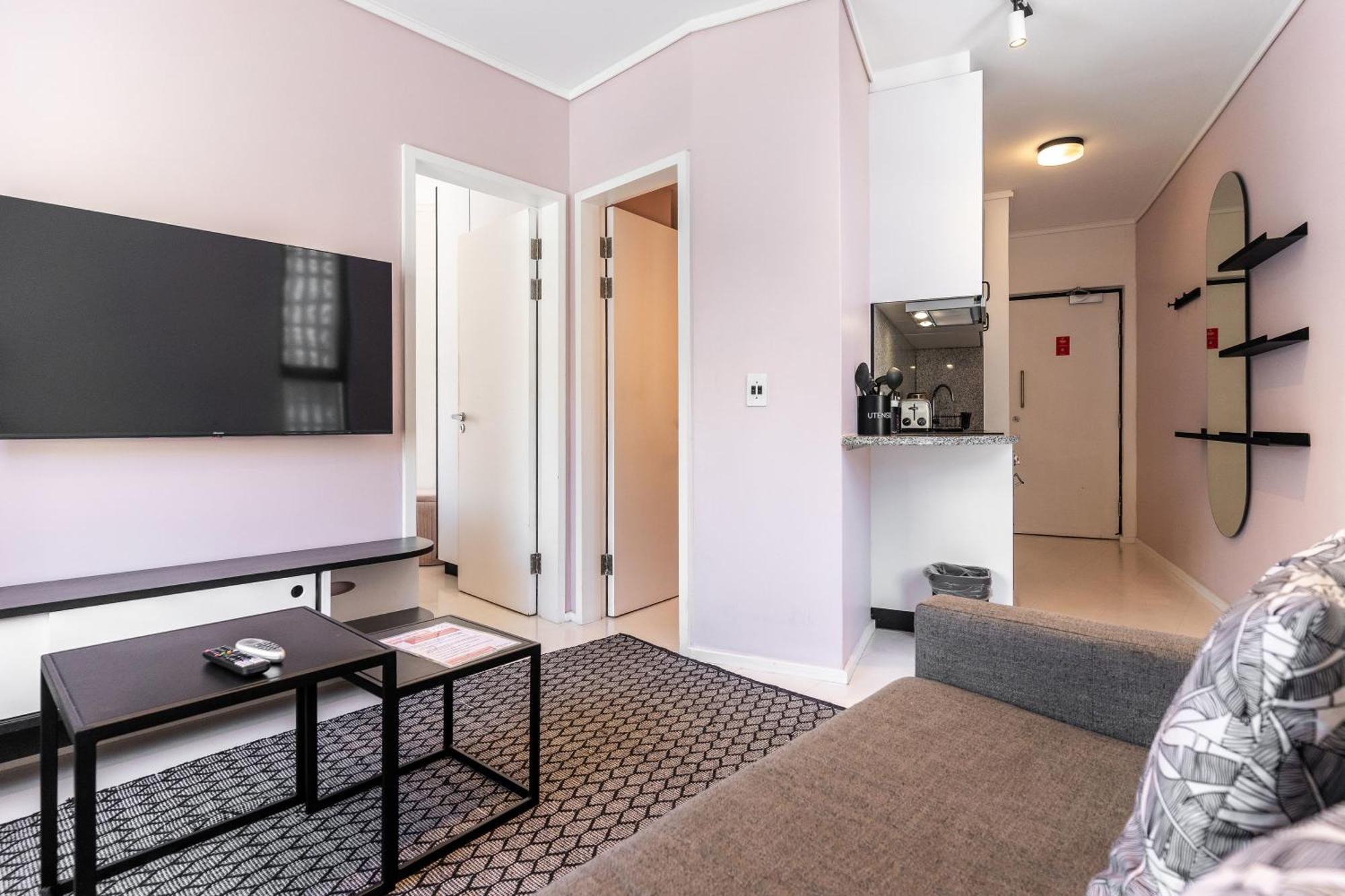 Flamingo 603: Sea Point Aprt With Mountain Views * Kaapstad